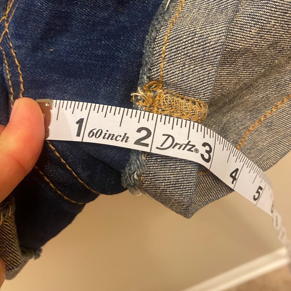 True Religion Jennie Mid Rise Curvy Shorts Size 27 Denim - Picture 11 of 11